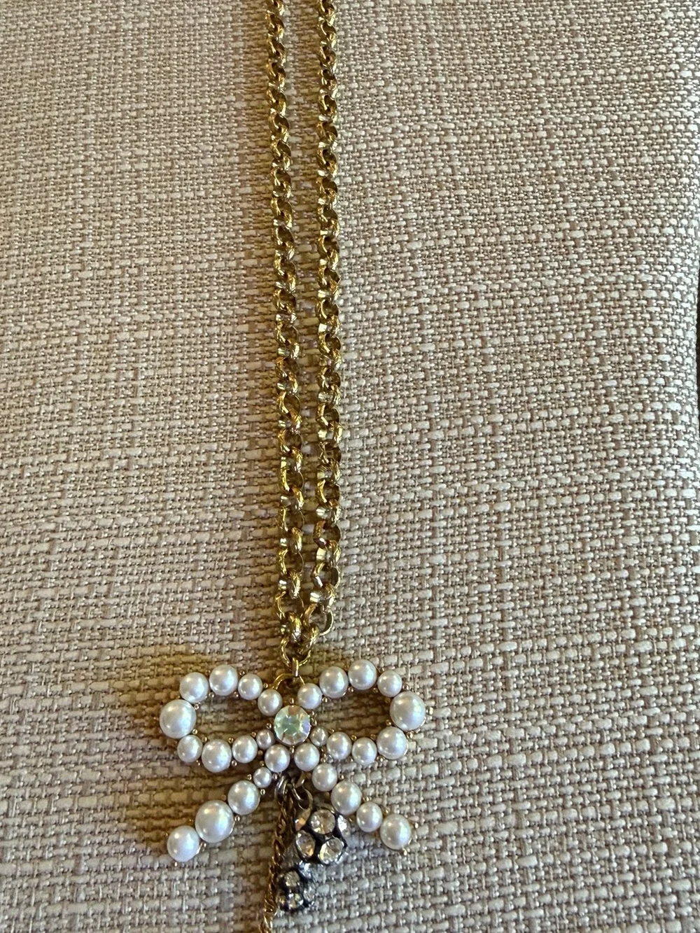 Betsey Johnson Gold-Tone Pearl Bow Necklace with Crystal Heart Pendant - Picture 4 of 8